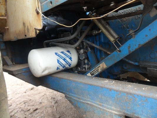 ขายแล้ว ขอบคุณเสี่ยกร บ้านส้มโอ  รถไถฟอร์ด6640คาราโร่ 5น๊อต เครื่องดี เกียร์/ท้ายดี  แต่สีไม่สวย ดันหน้า/หาง7 ตามสภาพ