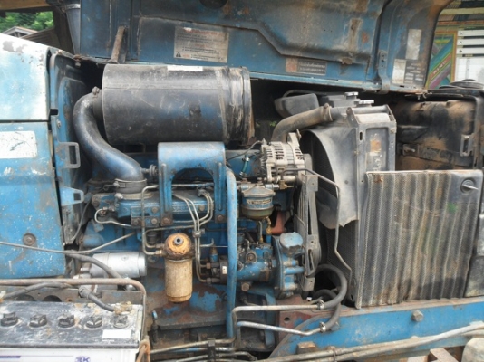 ขายแล้ว ขอบคุณเสี่ยกร บ้านส้มโอ  รถไถฟอร์ด6640คาราโร่ 5น๊อต เครื่องดี เกียร์/ท้ายดี  แต่สีไม่สวย ดันหน้า/หาง7 ตามสภาพ