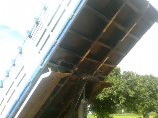 ขายนางฟ้าROCKY FVZ23NFPFR-240แรง สองเพลาดั้มโคราชพร้อมใช้สุดๆๆๆ