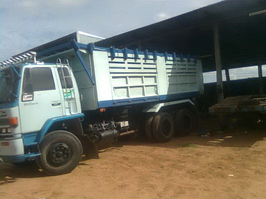 ขายนางฟ้าROCKY FVZ23NFPFR-240แรง สองเพลาดั้มโคราชพร้อมใช้สุดๆๆๆ