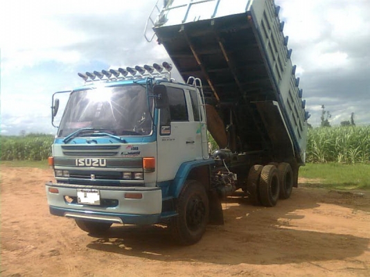 ขายนางฟ้าROCKY FVZ23NFPFR-240แรง สองเพลาดั้มโคราชพร้อมใช้สุดๆๆๆ