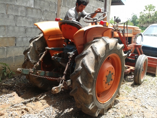 ขายรถไถ24แรงถูกๆครับ ขายรถไถ24แรงถูกๆครับ