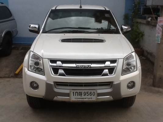 ราคาพิเศษด่วนๆDmax 4ประตูปี2012ตัวTOPสุดสีขาวมุกรถสวยเดิมๆสภาพกริ๊บราคาถูกสุด