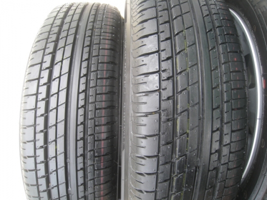 ขายล้อแม็ก Honda city ป้ายแดง 15'x5.5" et45 4รู100 + ยางปี13  สนใจติดต่อ เล็กคลองสามครับ (081-3747940)