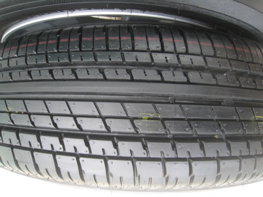 ขายล้อแม็ก Honda city ป้ายแดง 15'x5.5" et45 4รู100 + ยางปี13  สนใจติดต่อ เล็กคลองสามครับ (081-3747940)