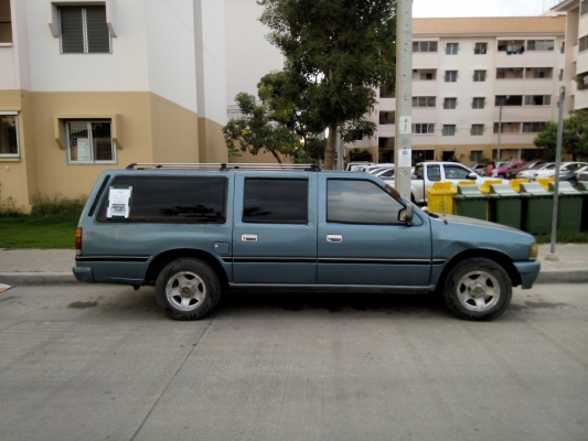ขายด่วน ขายถูกครับ อีซูซุ สี่ประตูแวน ใช้งานดีมาก