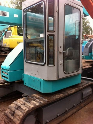 เครนเล็ก ตีนตะขาบ HANIX S&amp;BC-3 ราคา 590,000 บาท รถนอกแท้