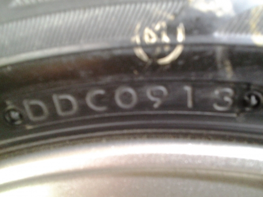 ล้อขอบ14  4รู100 พร้อมยางปี13 ถอดจากป้ายแดง ราคาชุดละ6500บาท