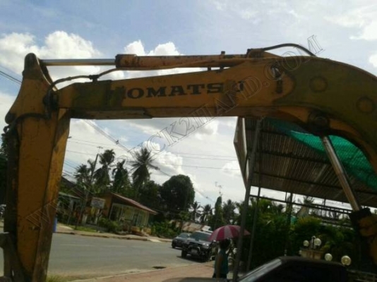 รถแบคโฮ ยี่ห้อ KOMATSU PC60 รุ่น5