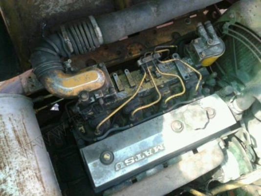 รถแบคโฮ ยี่ห้อ KOMATSU PC60 รุ่น5