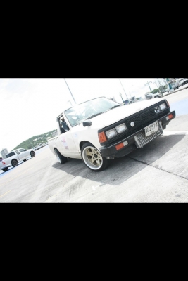 ขายดัสสัน 720 สี่ขอ สวย