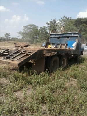 ขายเทเลอร์หัวยาว ISUZU10ล้อ1เพลา สภาพสวยพร้อมใช้ ติดต่อได้ที่คุณ อ๊อฟ พิจิตร 086-737-9991 ขายเทเลอร์หัวยาว ISUZU10ล้อ1เพลา สภาพสวยพร้อมใช้ ติดต่อได้ที่คุณ อ๊อฟ พิจิตร 086-737-9991