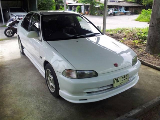 ขาย civic เตารีปี 1993 สีขาว เครื่อง1,600 เกียร MT