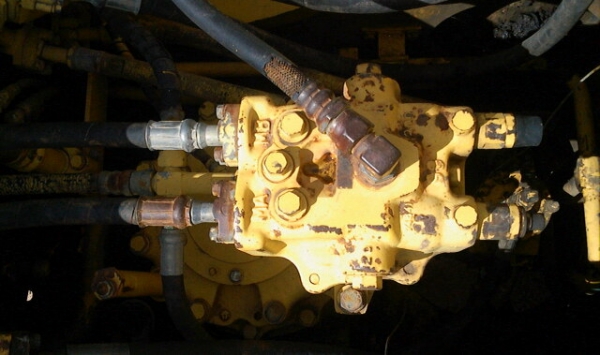 ขายKOMATSU PC 200-5LC สภาพสวยพร้อมใช้ ราคาต่อรองได้ ติดต่อได้ทีคุณ อ๊อฟ พิจิตร 086-737-9991 ขายKOMATSU PC 200-5LC สภาพสวยพร้อมใช้ ราคาต่อรองได้ ติดต่อได้ทีคุณ อ๊อฟ พิจิตร 086-737-9991