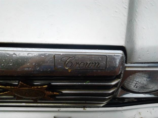 ขาย รถเก่าเก็บ คลาสสิค TOYOTA CROWN MS85 เครื่องใหม่ วางเครื่องดีเซล 2400 2LHERO(ลงเล่ม) แน่นแรง สีสวยมีแตกนิดๆบางจุด ภายในสวยคอนโซลครบ แอร์(ต้องเช็ค) ยางดี ล้อแม็กขอบ15" ปั้นนิดๆหน่อยๆ แจ่ม เท  เรโทรคาร์  พร้อมใช้งาน เอกสารครบ ราคาต่อรองได้เด้อ พี่น