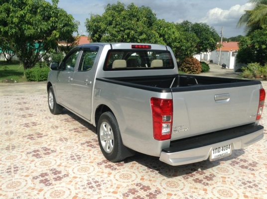 ขายครับ isuzu all new dmax ปี 13 cab4 2.5ddi