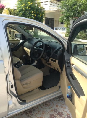 ขายครับ isuzu all new dmax ปี 13 cab4 2.5ddi