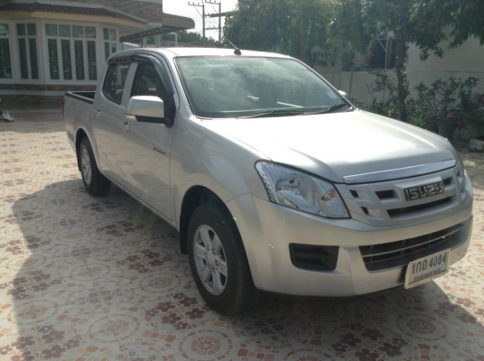 ขายครับ isuzu all new dmax ปี 13 cab4 2.5ddi