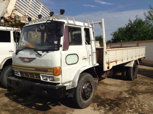 รถฮีโน่ 6 ล้อ รั่ว  168 แรงม้า  สนใจติดต่อ 081 - 6079515