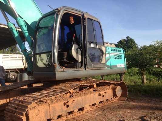รถแบคโฮ KOBELCO  YN - 11   รถทำงาน 1x,xxx ซม.  สนใจติดต่อ 081 - 6079515