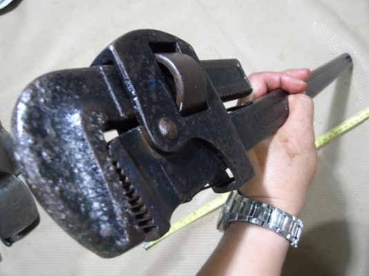 คอม้าDOWIDAT 24นิ้วครับ ย้ำ 24 นิ้ว นะครับ ตัวใหญ่เลยครับ