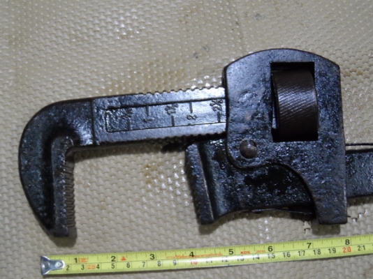 คอม้าDOWIDAT 24นิ้วครับ ย้ำ 24 นิ้ว นะครับ ตัวใหญ่เลยครับ