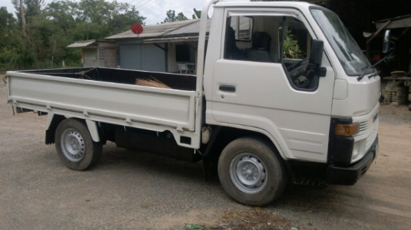 TOYOTA YH80 สี่ล้อกลาง ทะเบียนไม่ติดเวลา