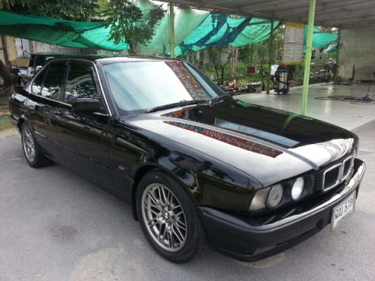 BMW 520 IA E34 เครื่องเจ เบาะไฟฟ้าคู่หน้า แก๊สLPGลงเล่ม