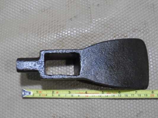 จอบหงอนเก่า(งานยุโรป)