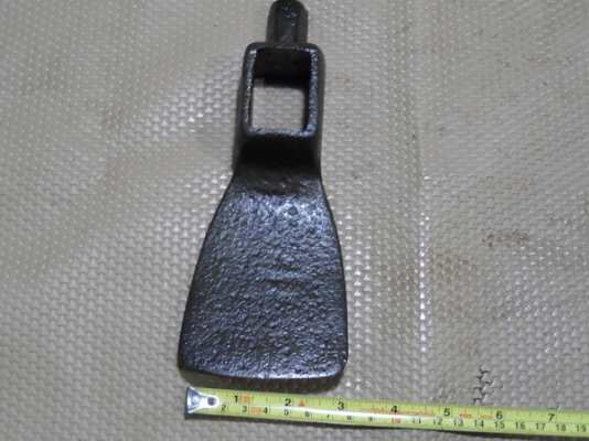 จอบหงอนเก่า(งานยุโรป)