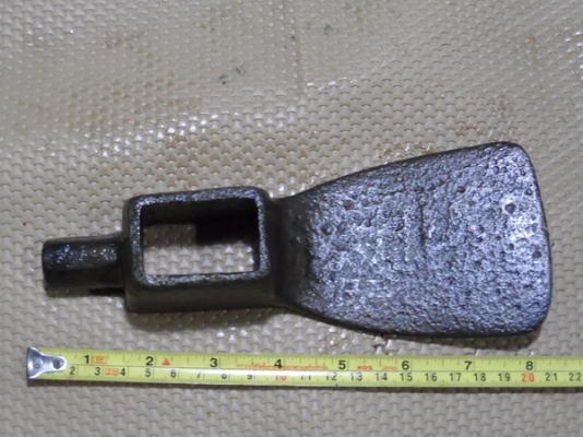 จอบหงอนเก่า(งานยุโรป)