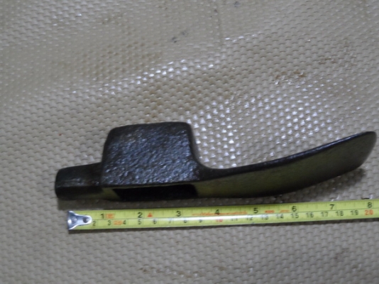 จอบหงอนเก่า(งานยุโรป)