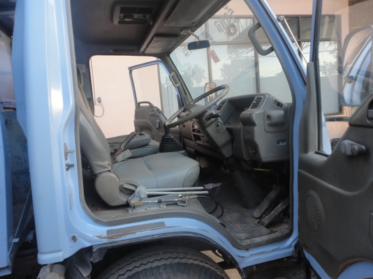 ขายรถบรรทุก 6ล้อดัมพ์ ISUZU NPR 120แรงม้าฝาขาว