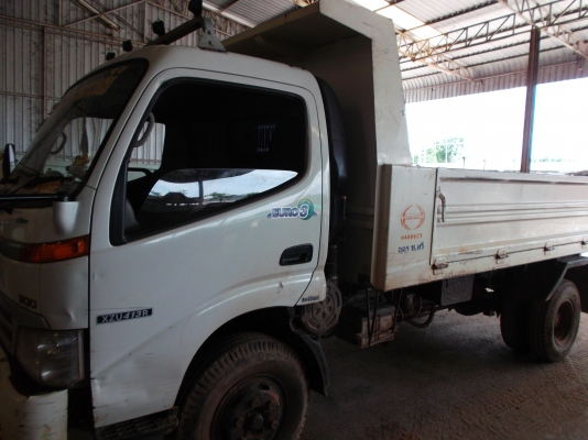 ขายด่วนรถ6ล้อครั้มHINOดูโท้เครือง136แรงม้าปี51