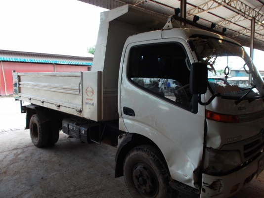 ขายด่วนรถ6ล้อครั้มHINOดูโท้เครือง136แรงม้าปี51