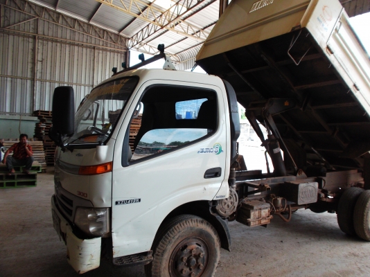 ขายด่วนรถ6ล้อครั้มHINOดูโท้เครือง136แรงม้าปี51