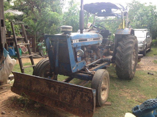 ขายรถไถ FORD- 6600 - 1 เพลา  หมายเลขเครื่อง T3-D5NN เครื่องดี  หมายเลขเกียร์ D9NN  หมายเลขท้ายเบาะ D6NN  อุปกรณ์มี ใบมีดดันหน้า ผาน 7  สภาพพร้อมใช้งานได้เลย  เอกสารเล่มทะเบียน สนใจติดต่อ คุณ ชัยยา สตึก โทร 081-9972972  089-8451778