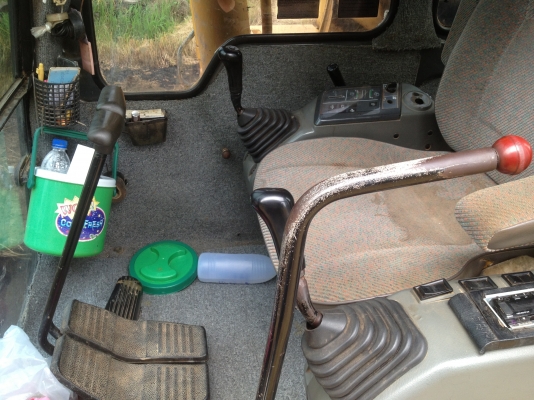 ขายรถแม็คโคร    KOMATSU