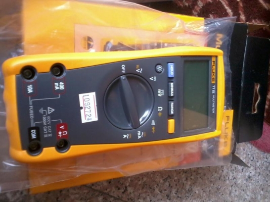 ขาย Fluke 77 IV Digital Multimeter ใหม่แกะกล่อง สภาพ 100 \% ครับ