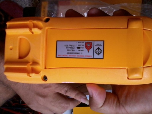 ขาย Fluke 77 IV Digital Multimeter ใหม่แกะกล่อง สภาพ 100 \% ครับ