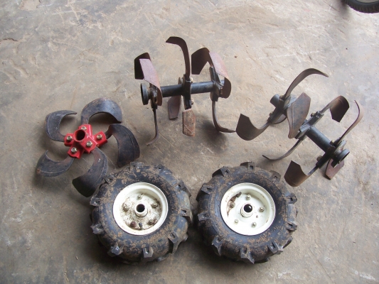 รถพรวนดินนีจีโน่ รุ่น650 รถพรวนดินนีจีโน่ รุ่น650