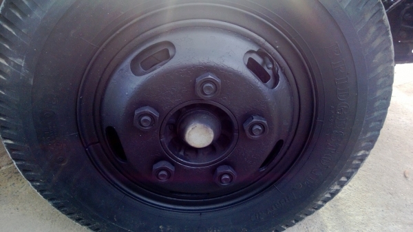 ขายรถที่บ้านพร้อมใช้ ทะเบียนครบ พร้อมโอน ปี05 ป้ายเล็กไม่ติดเวลา เครื่อง 4HG1  LPG แท้ๆ โรงงานแน่นๆ 135 แรงม้าเกียใหญ่คัทซี  NKR 71 E หกล้อใหญ่บึ้กๆ สวยทั้งเส้น