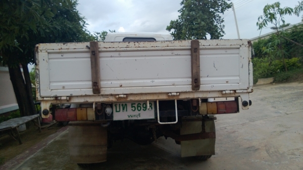 ขายรถที่บ้านพร้อมใช้ ทะเบียนครบ พร้อมโอน ปี05 ป้ายเล็กไม่ติดเวลา เครื่อง 4HG1  LPG แท้ๆ โรงงานแน่นๆ 135 แรงม้าเกียใหญ่คัทซี  NKR 71 E หกล้อใหญ่บึ้กๆ สวยทั้งเส้น