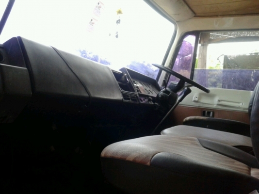 ขายสิบล้อขึ้นรถเกี่ยว F17 รถสวย พร้อมใช้