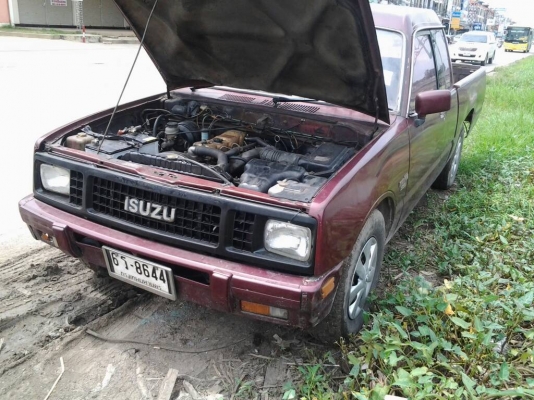 ขอขายisuzu kbcab รถดีชัสซีไม่มีผุ เครื่องทำใหม่แน่ปึกพร้อใเข้าไรสวน