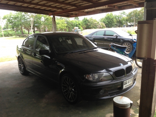 รถบ้านใช้เอง BMW SERIES 318i ปี 2547 เครื่องเบนซิน 2000cc สีดำ เกียร์อัตโนมัติ ,เบรคABS , , ล้อแมกซ์