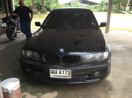 รถบ้านใช้เอง BMW SERIES 318i ปี 2547 เครื่องเบนซิน 2000cc สีดำ เกียร์อัตโนมัติ ,เบรคABS , , ล้อแมกซ์