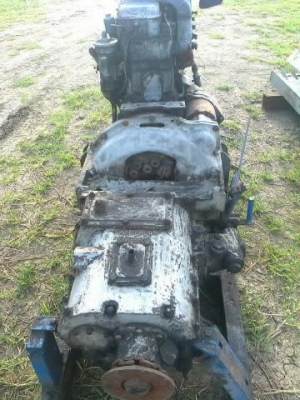 ขายเครื่องกั๊กเนอร์พร้อมเกียร์ เครื่องอังกฤษ จำนวน 5 สูบ พร้อมใช้งาน