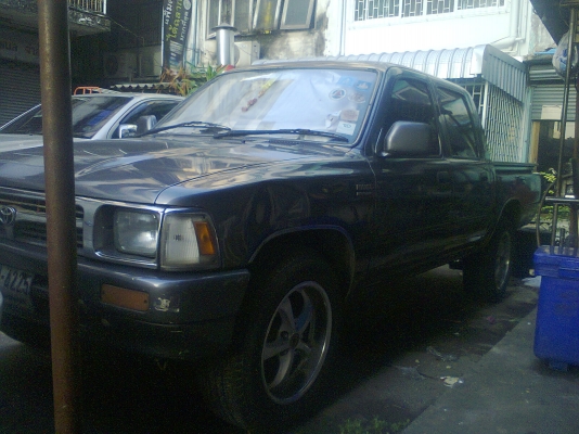 ขายรถกระบะโตโยต้า 4 ประตู mitiex