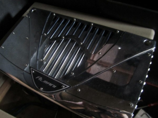 ขายแอมป์คลาส D  almani 2000w...usa